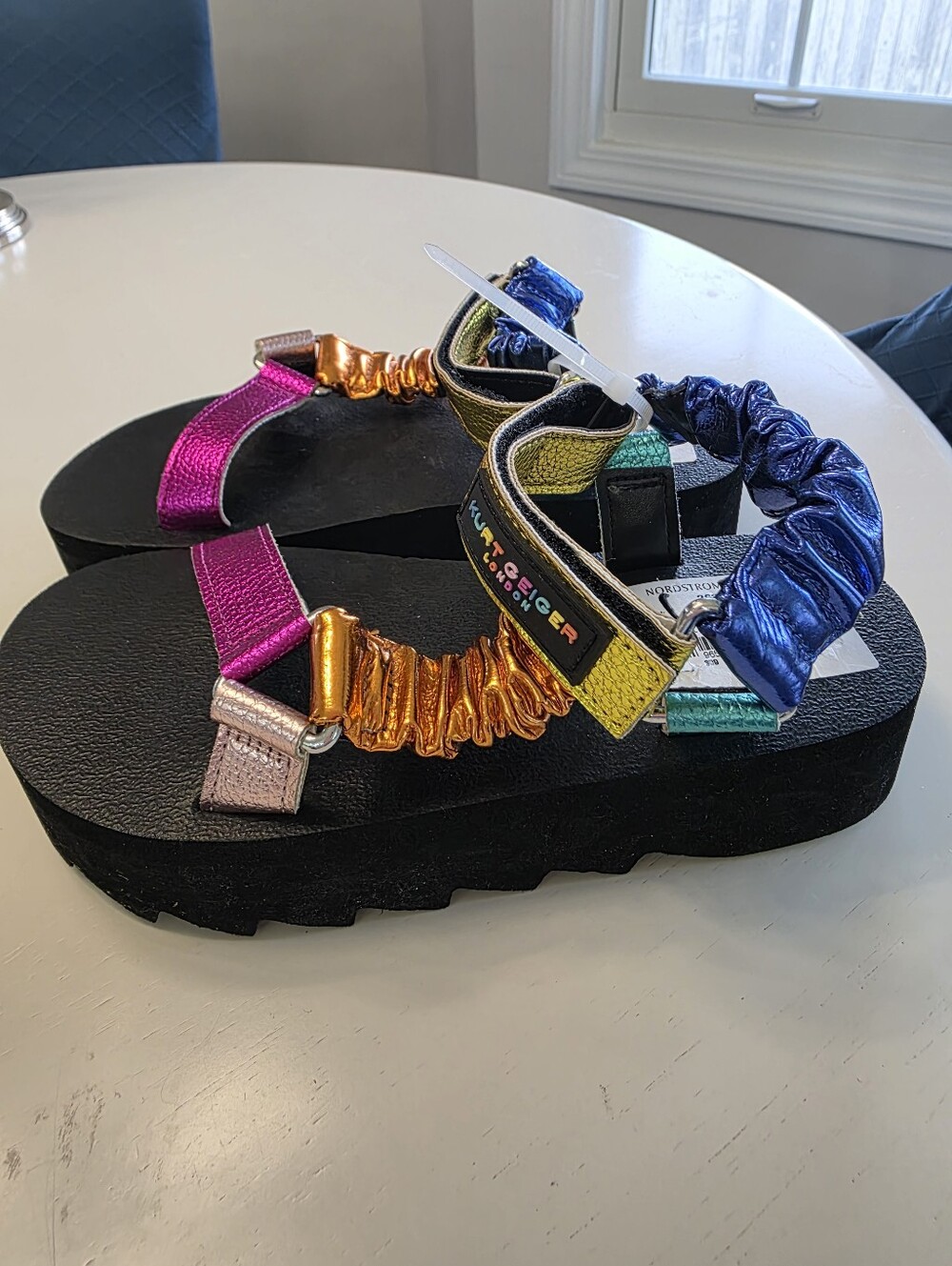 Kurt Geiger London Mini Orion Metallic Strappy Sandals Big Girl Size 2/33